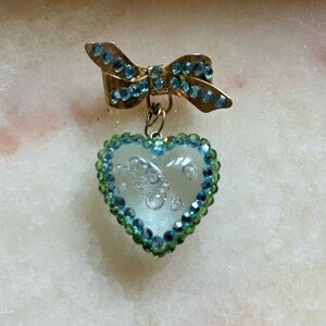 Vintage Heart Pendant with Bow Accent